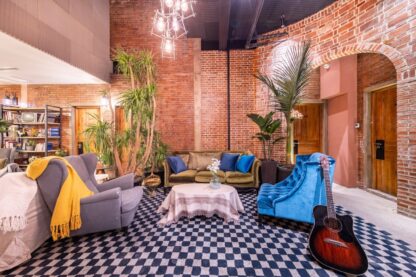 Discover Beijing’s Hidden Gem: Authentic Hutong Living at Liao Liao Xin Loft Courtyard - Image 4